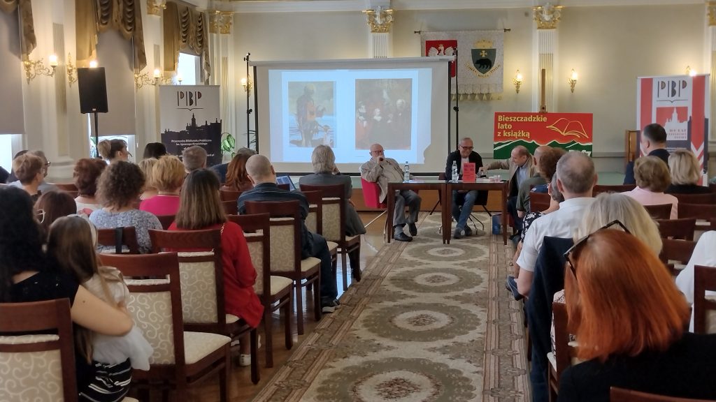 Spotkanie z Jerzym Bralczykiem i Michałem Ogórkiem poświęcone wspólnym książkom autorów.