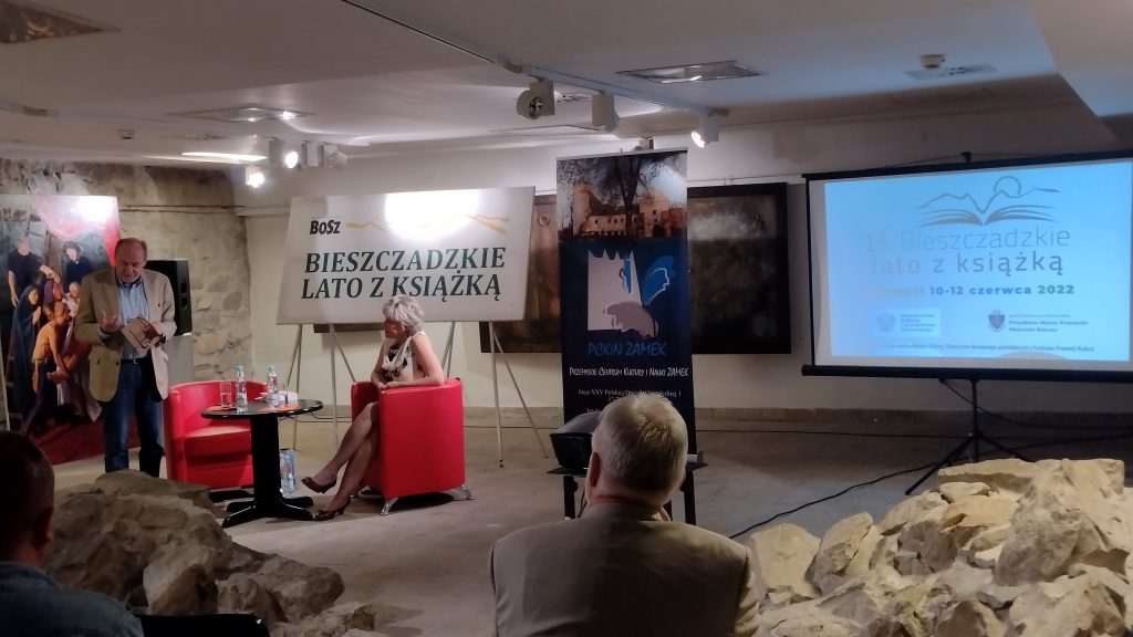 Spotkanie z Katarzyną Bareją - córką Stanisława Barei, aktorką - poświęcone książce „Żaby w śmietanie czyli Stanisław Bareja i bliscy”.